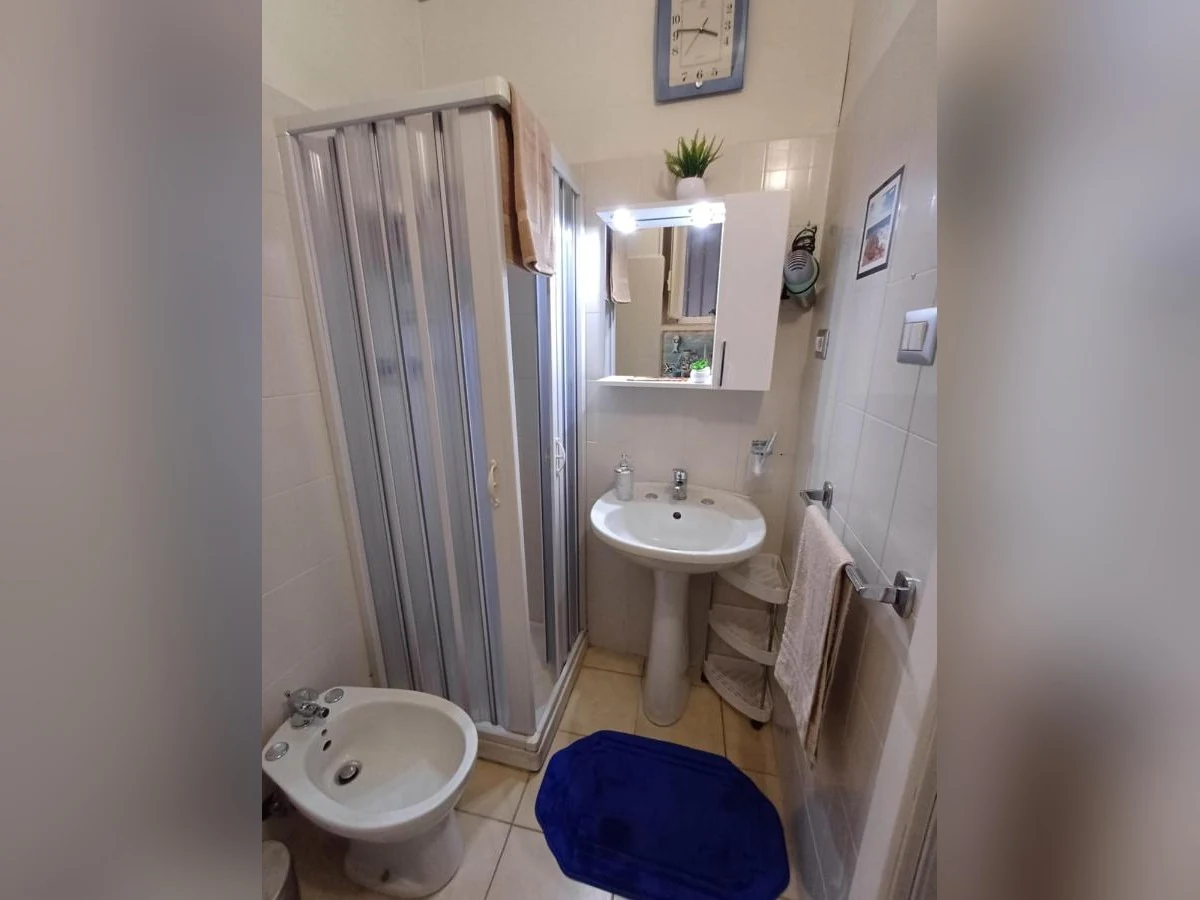Bagno — DIMORA SAN FRANCESCO, Catania (Sicilia) (galleria 11)