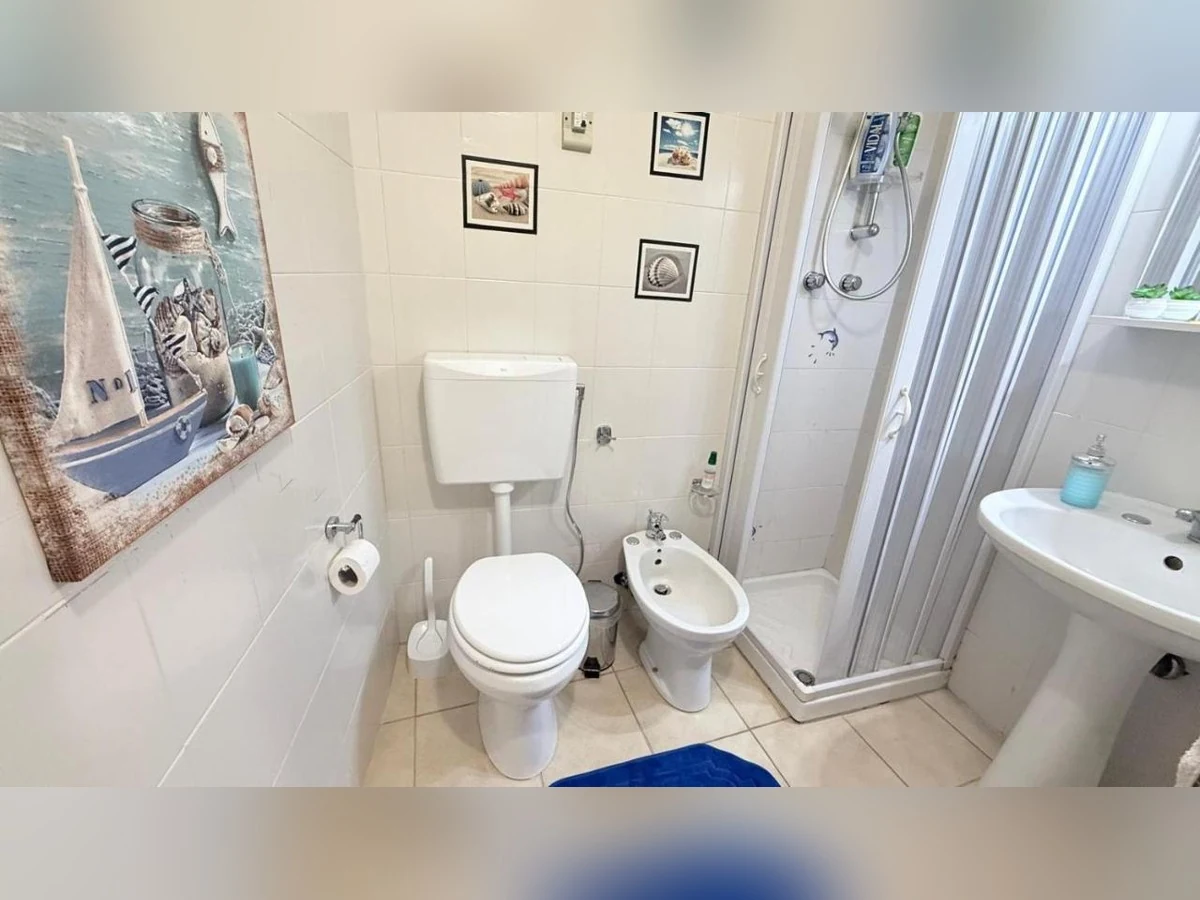 Bagno — DIMORA SAN FRANCESCO, Catania (Sicilia) (galleria 12)